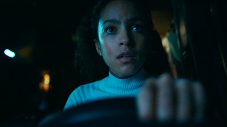 Поемаме на зловещо пътешествие с "Пасажерът" - 22 май в кината