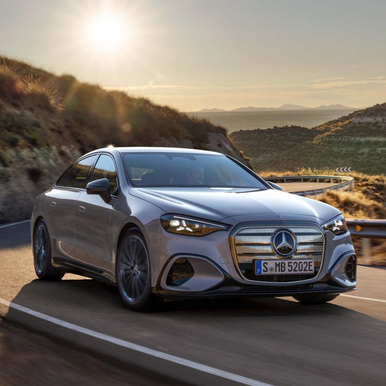 Mercedes-Benz представи първата електрическа C-класа