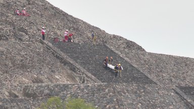 Стрелба и престрелки разтърсиха туристически дестинации в Латинска Америка