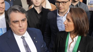 Групата на ПП в ЕП заподозря Радев, че ще спре доставките на боеприпаси за Украйна