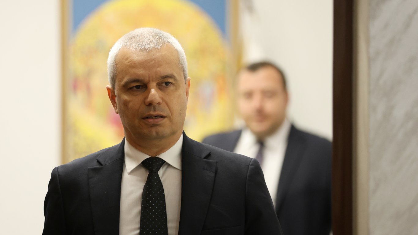 Политическа реакция:
