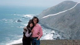 В Калифорния отбелязват 50-годишнината от емблематичната "Бягаща ограда" на Кристо и Жан-Клод