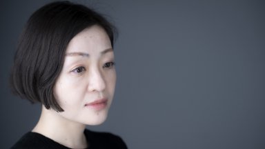 "Литературни срещи" с японската сензация Саяка Мурата и носителя на "Букър" Пол Линч