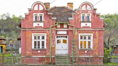 Изложбата "Къщите и хората" представя архитектурни истории от българските села