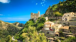 "Кръстникът" на Копола превръща малко диво селце в мафиотска легенда