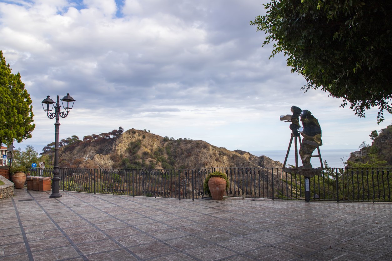 Статуята на Копола е не просто туристическа атракция, за местните легендарният режисьор е приятел