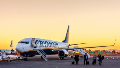 Ryanair намалява наполовина полетите си до и от Берлин