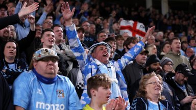 Победа на вярата: 5000 фенове на Ковънтри с безплатни сезонни билети във Висшата лига