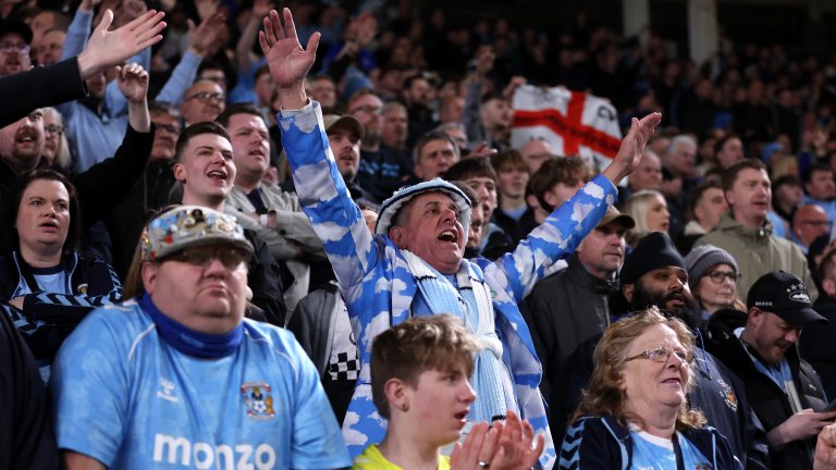 Победа на вярата: 5000 фенове на Ковънтри с безплатни сезонни билети във Висшата лига