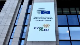 След месеци на блокаж: ЕС одобри заема от 90 млрд. евро за Украйна и нови санкции срещу Русия