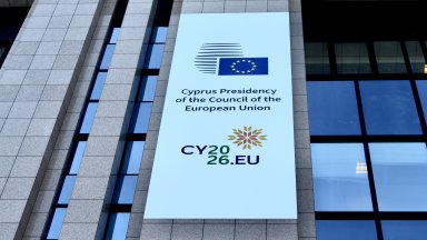 След месеци на блокаж: ЕС одобри заема от 90 млрд. евро за Украйна и нови санкции срещу Русия