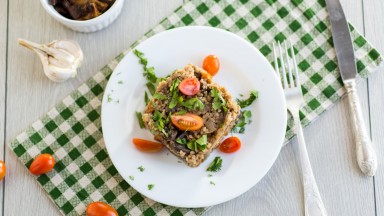 Булгур с гъби, спанак и бяло вино