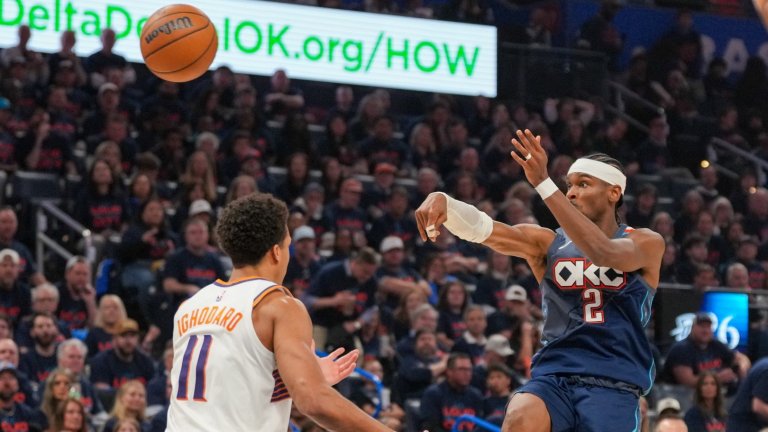 Шампионите не намаляват темпото, а невероятната серия на аса им стигна 142 мача