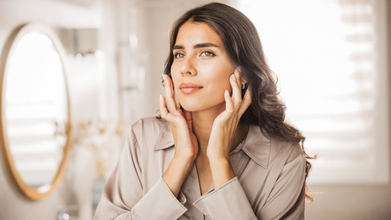 Мъжете губят ума си по тях: 5-те зодии с най-силна женска енергия