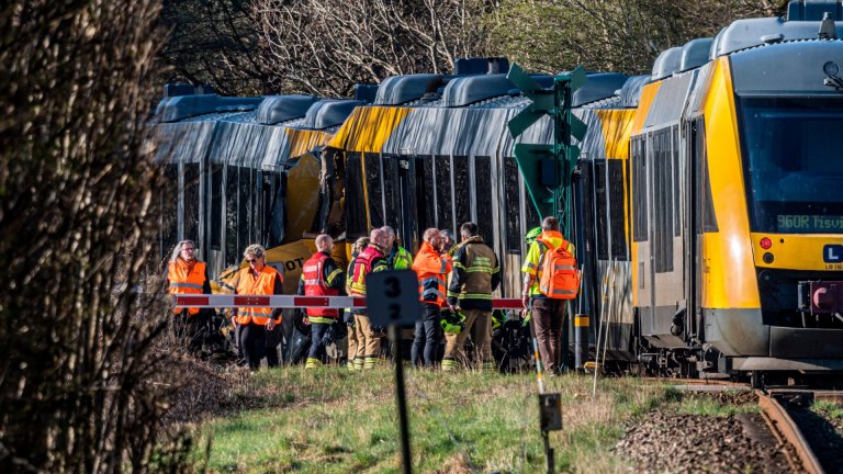 Челен сблъсък на влакове в Дания, десетки са ранени (снимки/видео)