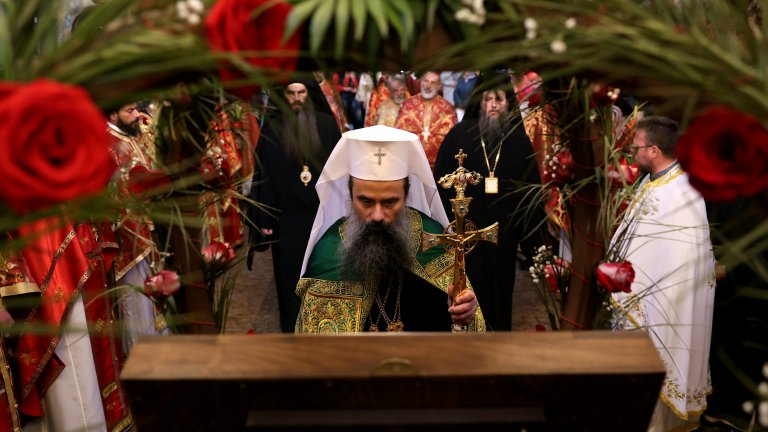 София посрещна мощите на Свети Лазар Български (снимки)