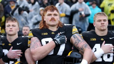 Питсбърг взе любителя на бургери Дънкър, пред него избраха 157-килограмов "булдозер"