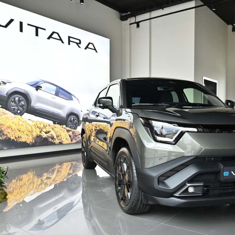 Suzuki представи в България електрическия SUV eVitara