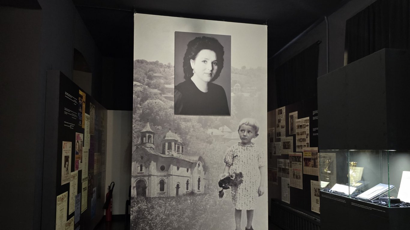 Плевен Отбелязва 85 Години от Рождението на Оперната Прима Гена Димитрова