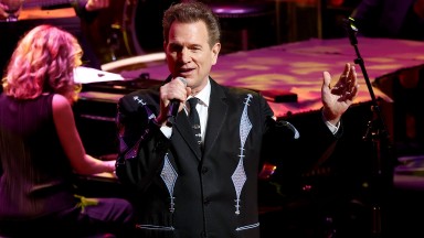 Дебютът на Chris Isaak у нас: от "Wicked Game" до личните му истории за любовта