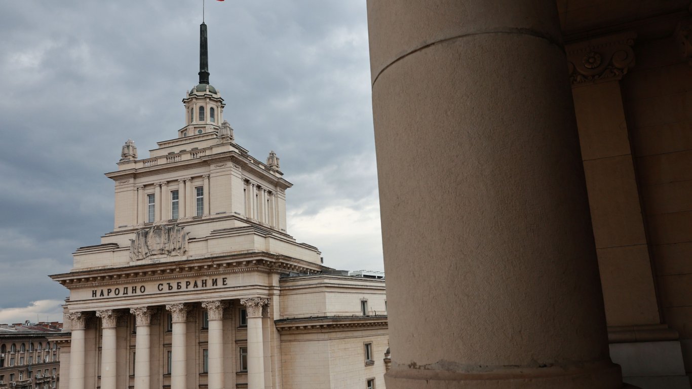 Депутати с дублирани мандати определиха своите избирателни райони