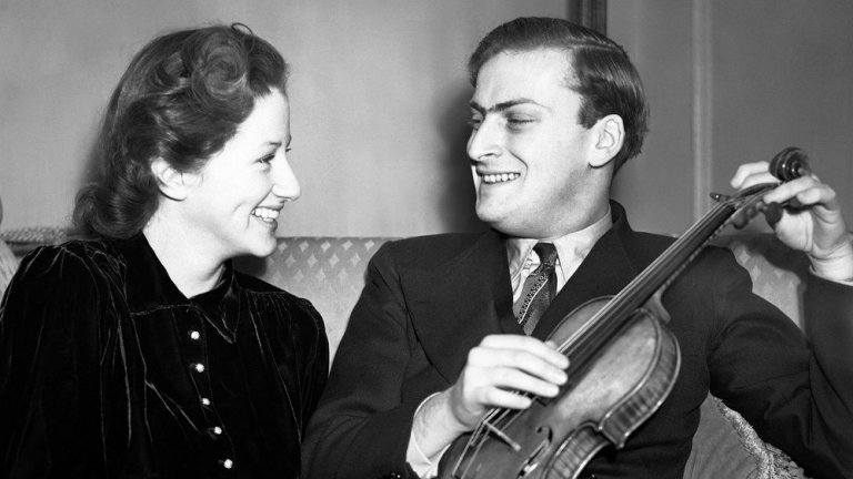 Сега знам, че има Бог на небето, казва Айнщайн за изпълненията на Йехуди Менухин