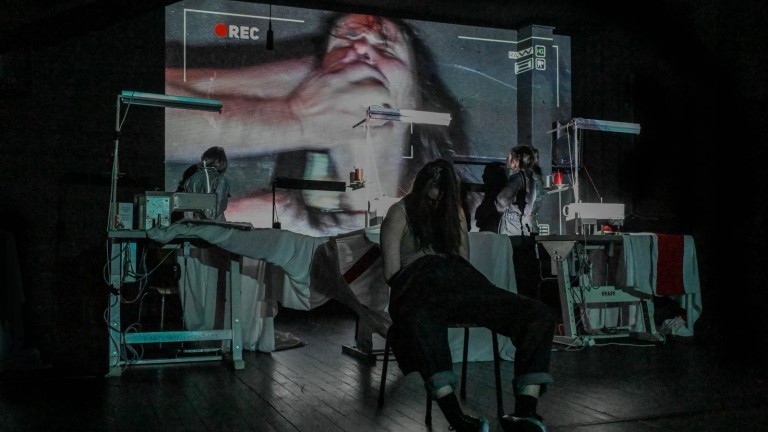 Насилие, бунт, омраза, гняв: "Пукнатини" през очите на две актриси