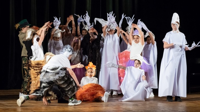 Бъдещи звезди на театъра изгряват в "Театрални искри" в Казанлък