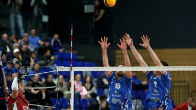 "Син" мачбол и във волейбола: "Левски" разби "Нефтохимик" във втората финална среща