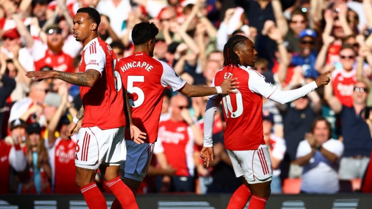 Арсенал се върна към победите във Висшата лига "по арсеналски"