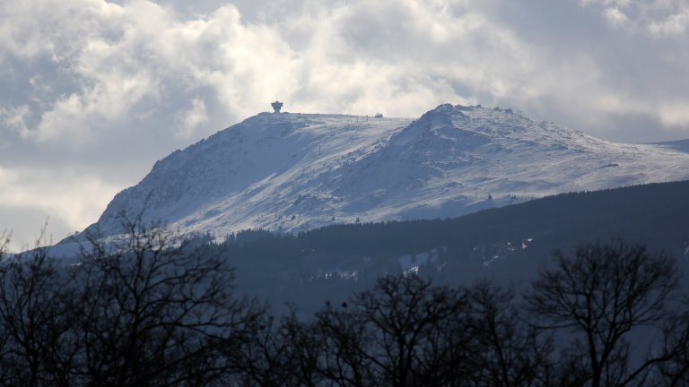 БЧК: Значителни количества сняг в планините, условията са добри