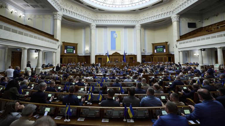 Зеленски удължава военното положение за 19-и път, руснаците настъпват по всички фронтове