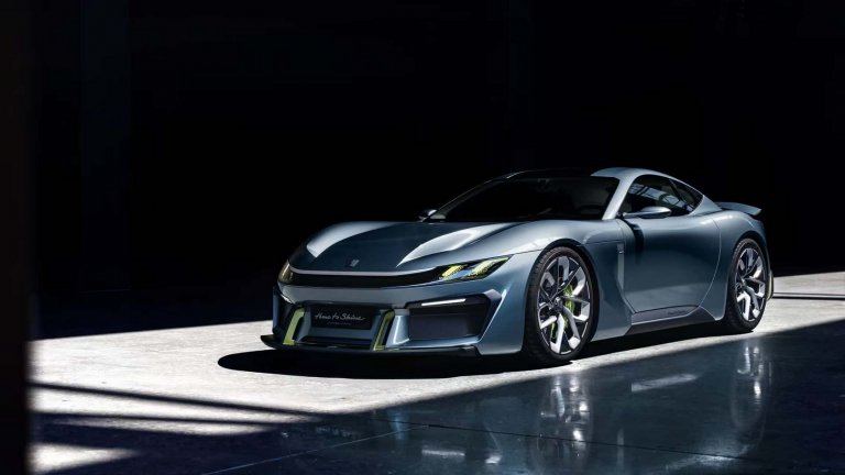 Китайска суперкола ускорява от 0 до 100 км/ч за 2 секунди