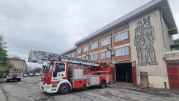 Шуменски пожарникари спасиха 12-годишно дете, паднало в река