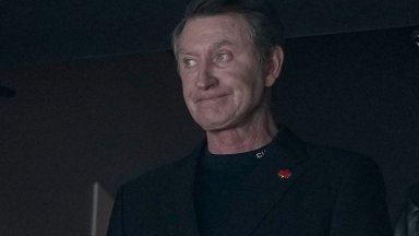 Продадоха екип на Грецки от последния му мач за Едмънтън за $2,8 милиона