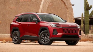Toyota и Honda са изправени пред нов удар от тарифите на Тръмп