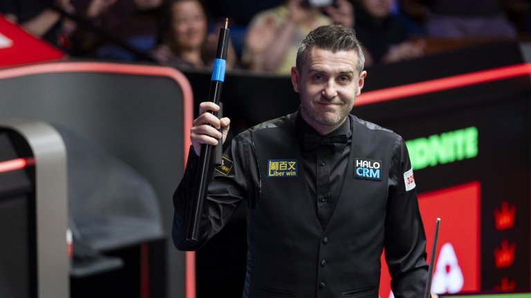 Бившите шампиони Тръмп и Селби също изхвърчаха от Световното по снукър