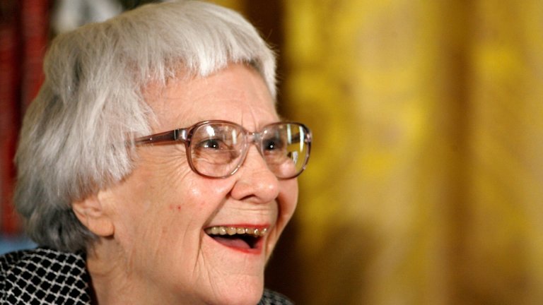 Родената преди век Харпър Ли пише само един роман, след което се превръща в "литературната Грета Гарбо"