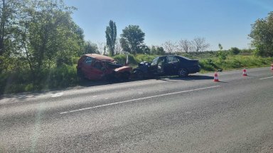 Един загинал и трима в болница след катастрофа на Околовръстното на Стара Загора