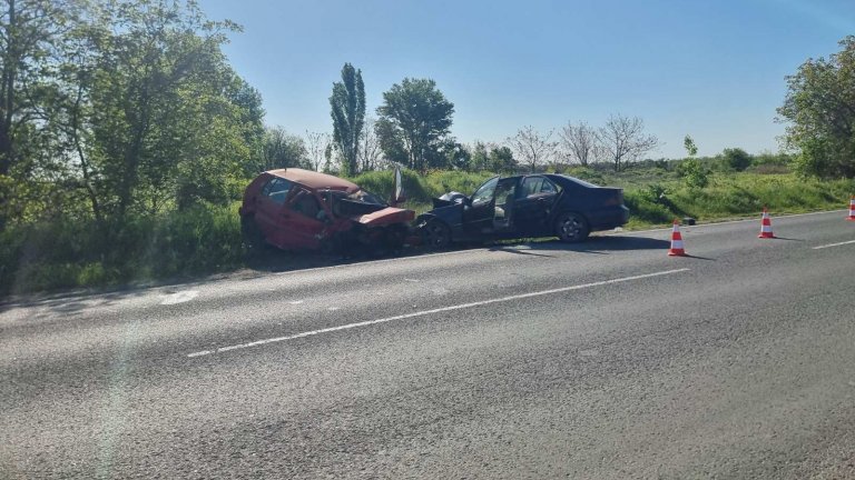 Един загинал и трима в болница след катастрофа на Околовръстното на Стара Загора