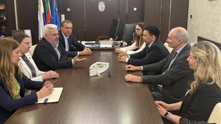 Бургас е на крачка от откриването на първото общинско IB училище в страната