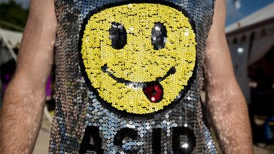 "Появи се един свят на сънищата": Необикновената история на първото в света LSD пътуване