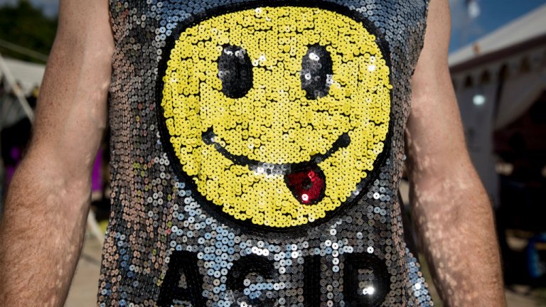 "Появи се един свят на сънищата": Необикновената история на първото в света LSD пътуване