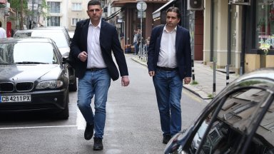 Ще бъдем остри с правителството, заявиха Мирчев и Божанов