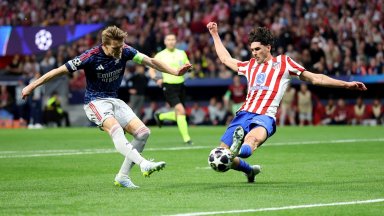 Полуфинал в Шампионската лига: Атлетико – Арсенал 0:0 (на живо), и крал Фелипе VI е на мача