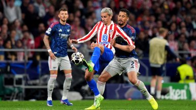 Карнавал на дузпите: Атлетико и Арсенал размениха удари, но оставиха нокаута за реванша