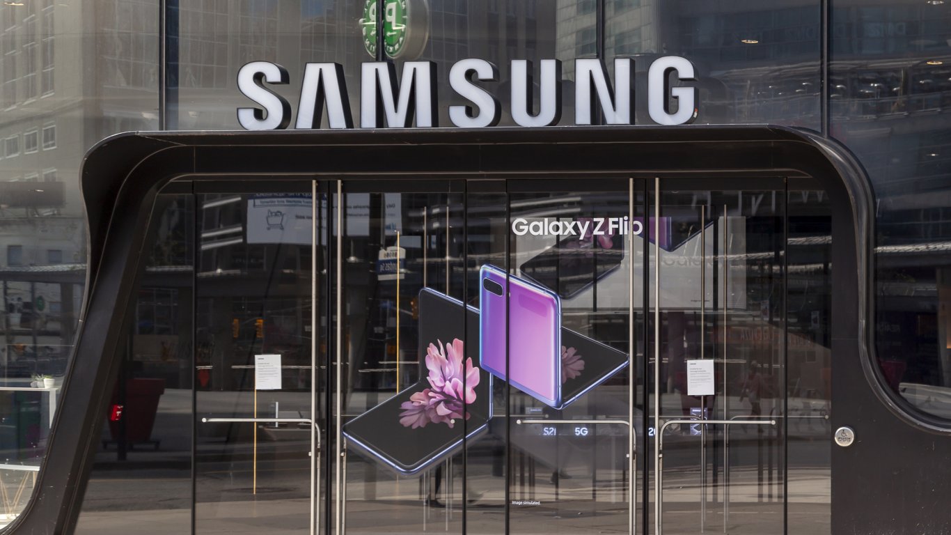 Samsung Electronics отчита значителен ръст на печалбите, стимулиран от търсенето на AI памети