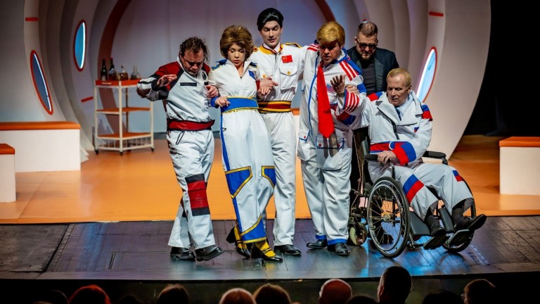 "Пътуване до Марс": Космическата комедия от Иво Сиромахов започва своето национално турне