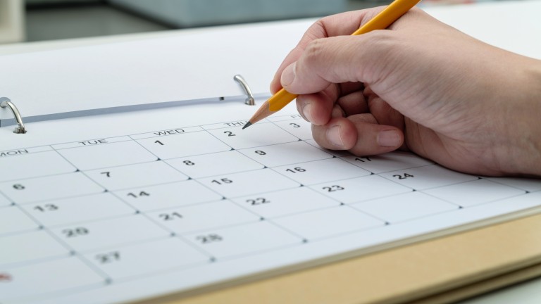 "Почивките струват милиони": Работодатели искат край на удължените уикенди