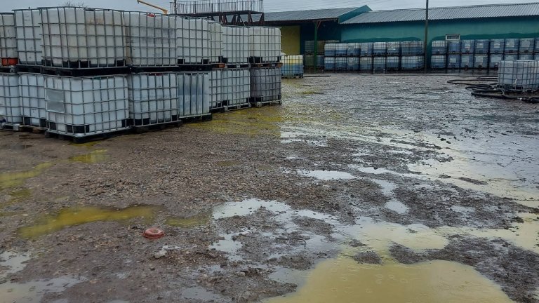 БАБХ блокира десетки тонове опасни препарати и украинска захар (снимки)